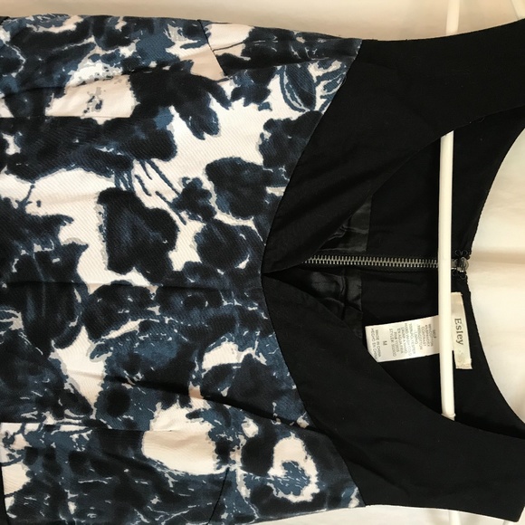 SOLD - ModCloth Esley Retro Sleeveless Sweetheart Dress - Picture 2 of 5